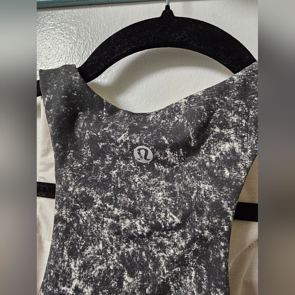 Lululemon Tank - Picture 4 of 6
